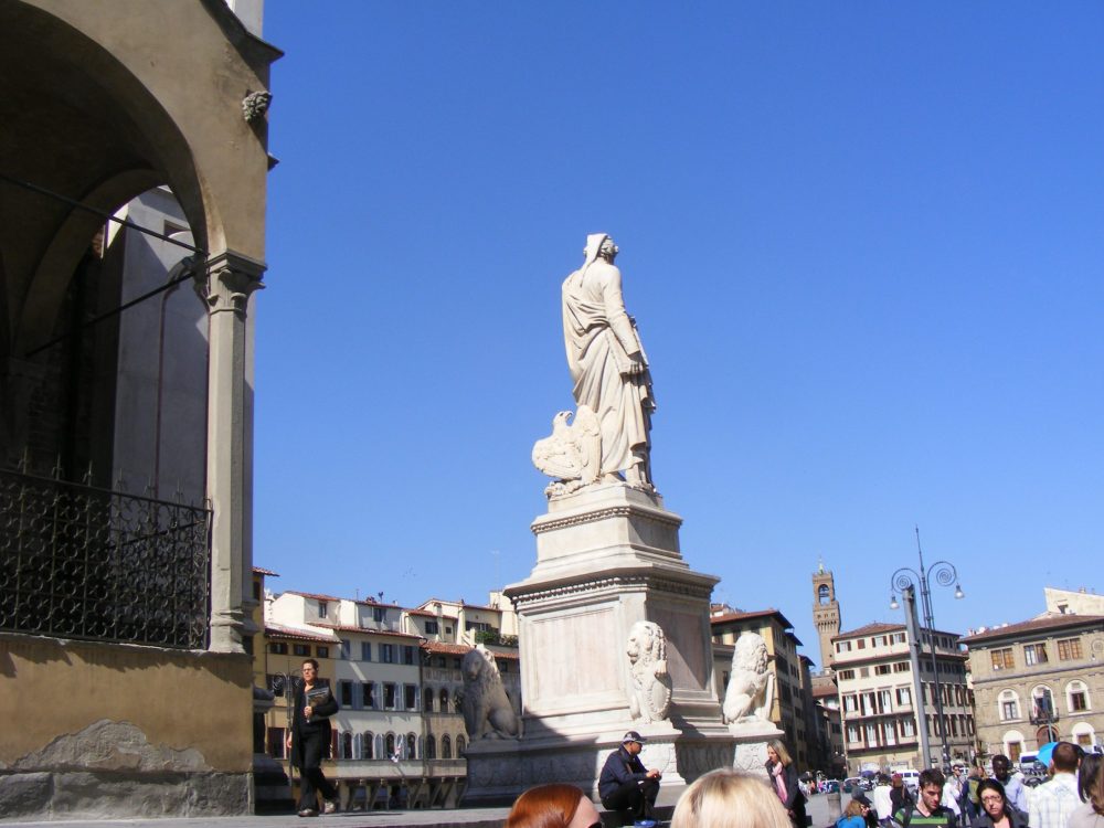 Памятник Данте во Флоренции