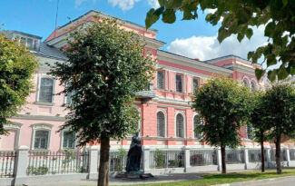 Серпухов художественный музей фото