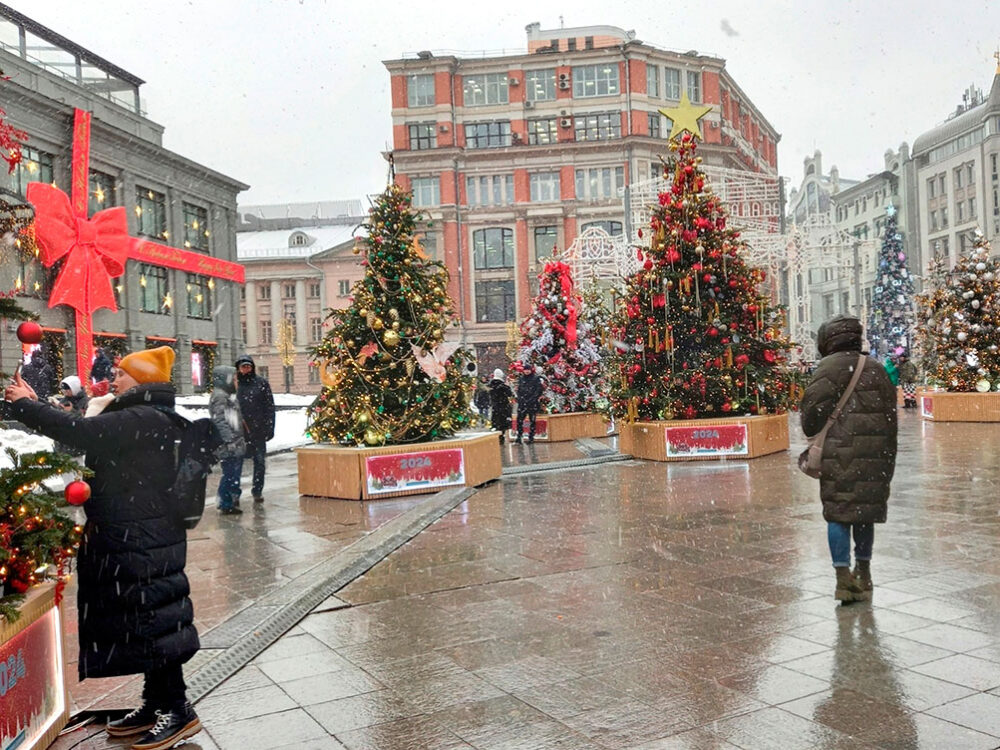 Москва новогодние украшения